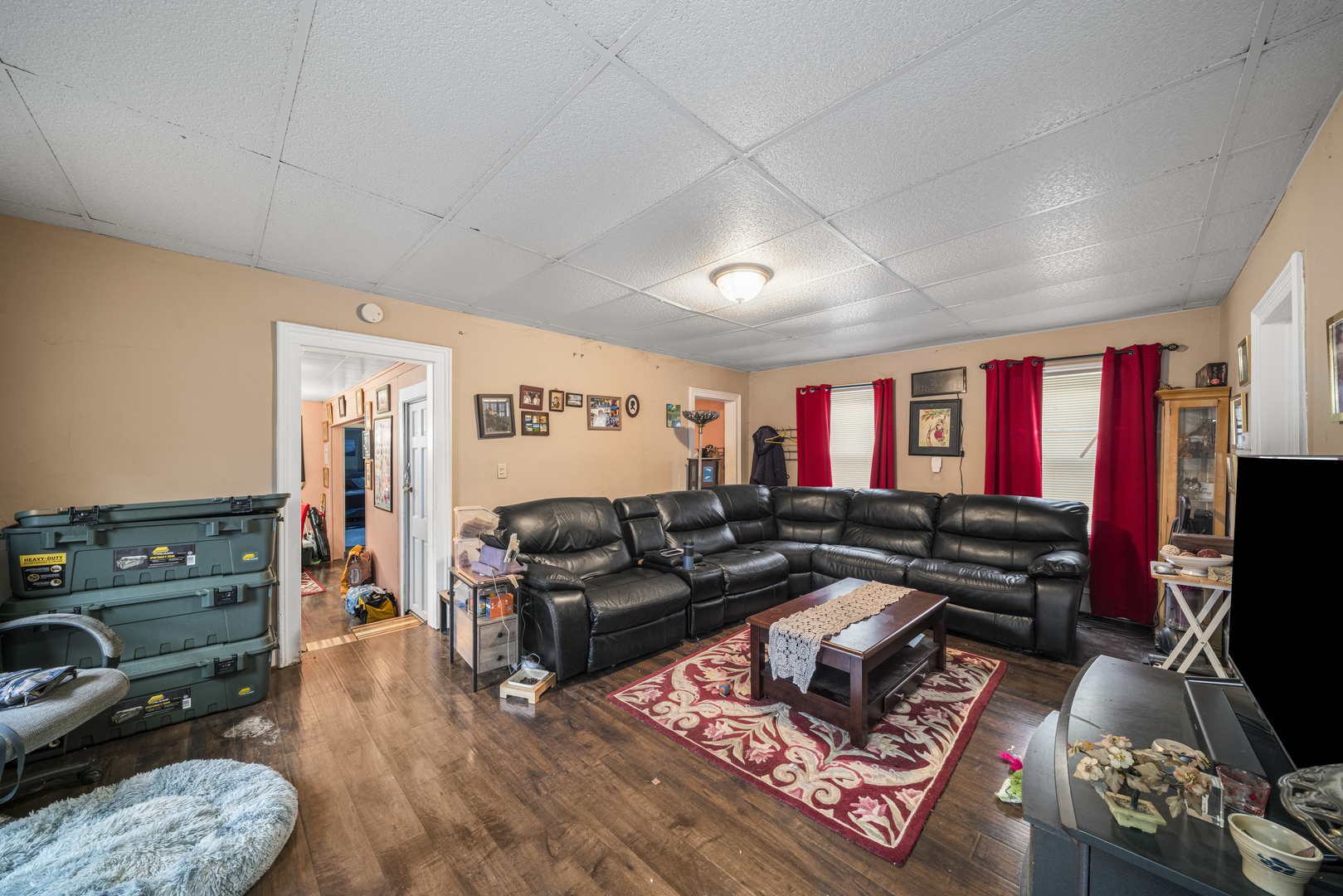 215 E Lee Street, Plano, IL 60545