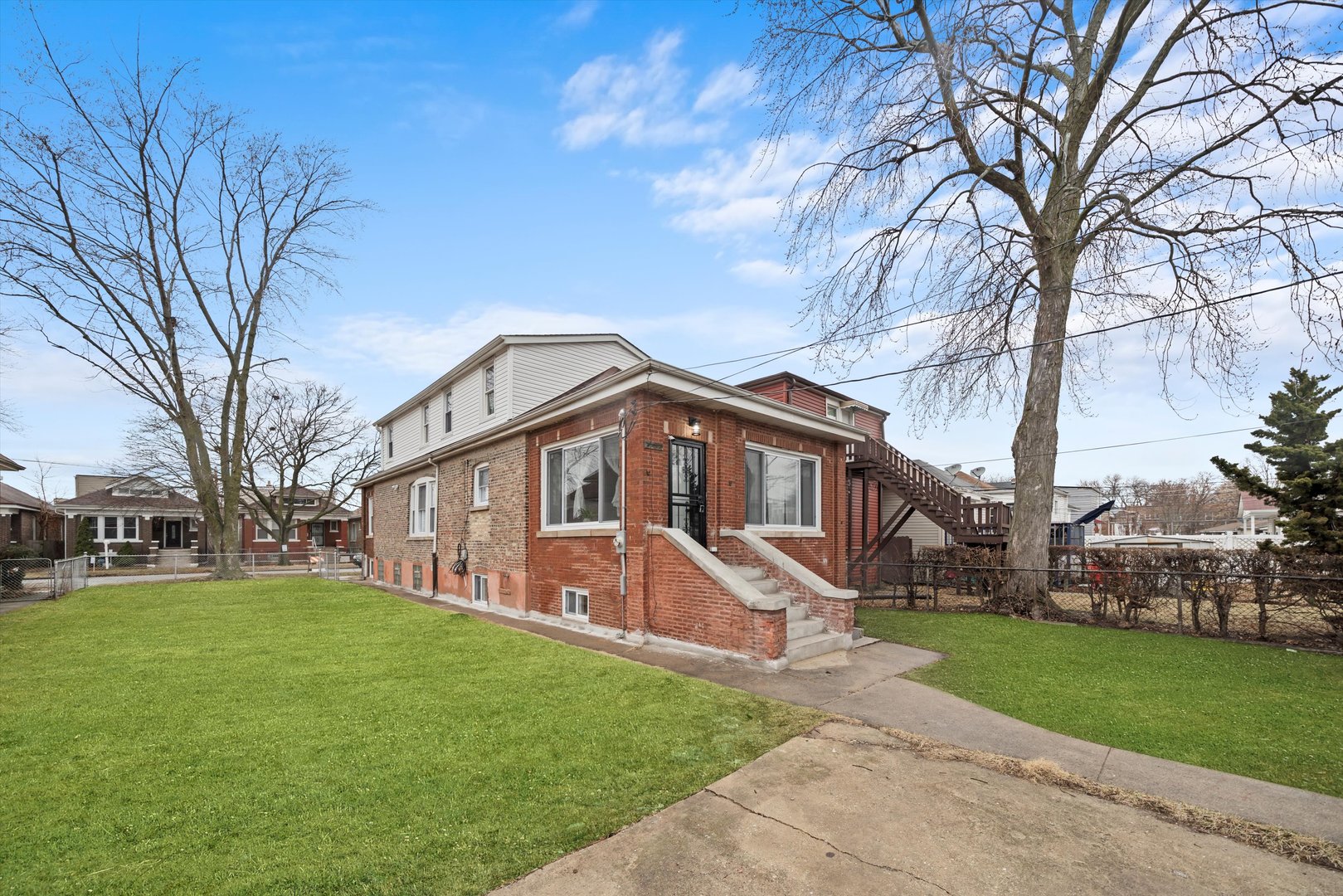 7747 S Rhodes Avenue, Chicago, IL 60619