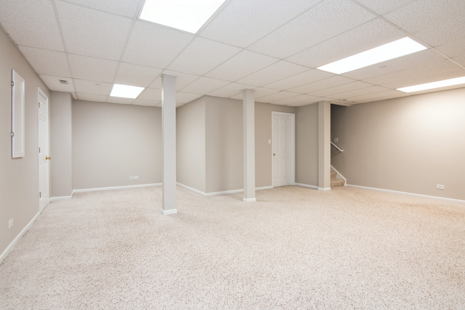 5517 McDonough Road, Hoffman Estates, IL 60192