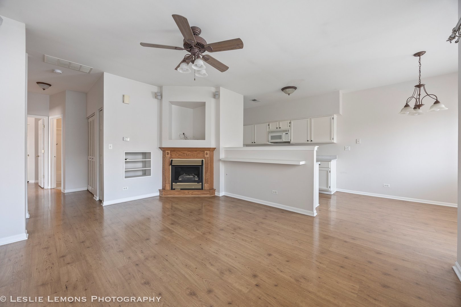 214 Heather Glen Drive #214, Aurora, IL 60504