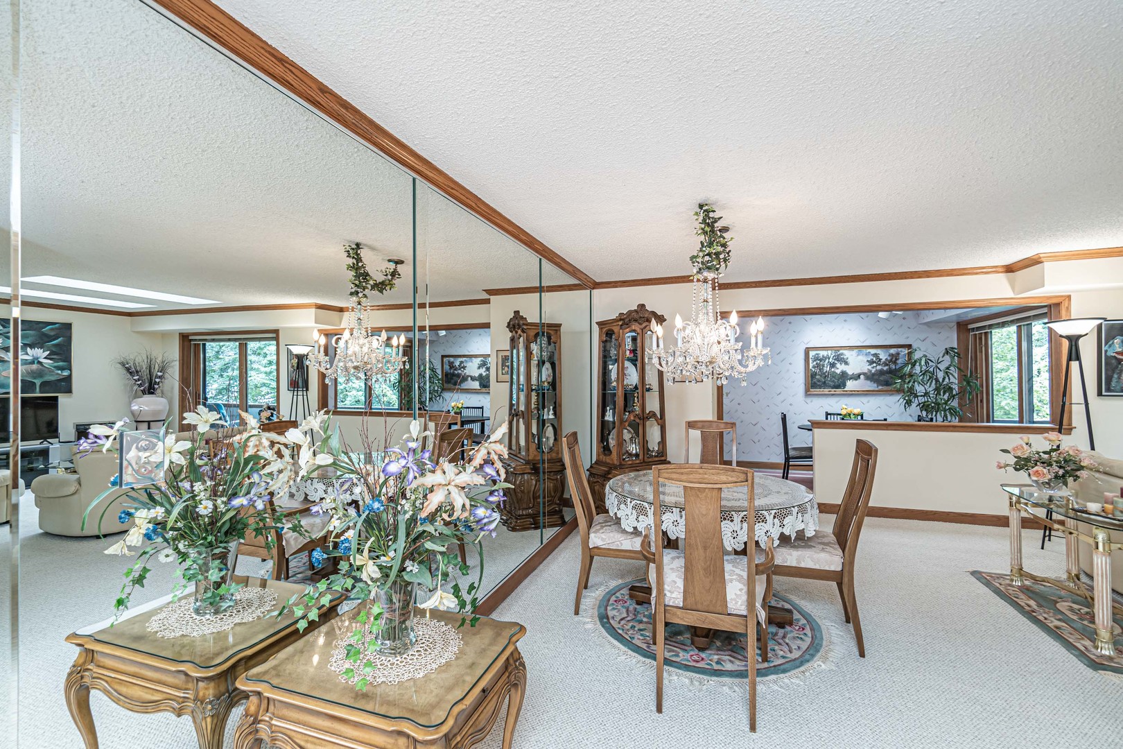 100 Red Top Drive #301, Libertyville, IL 60048