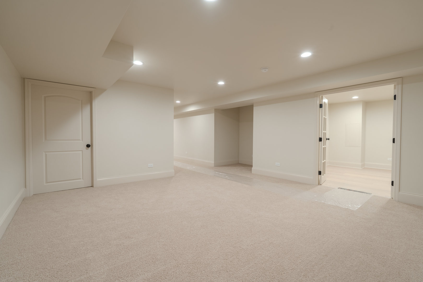 74 Royal Lane, Bloomingdale, IL 60108