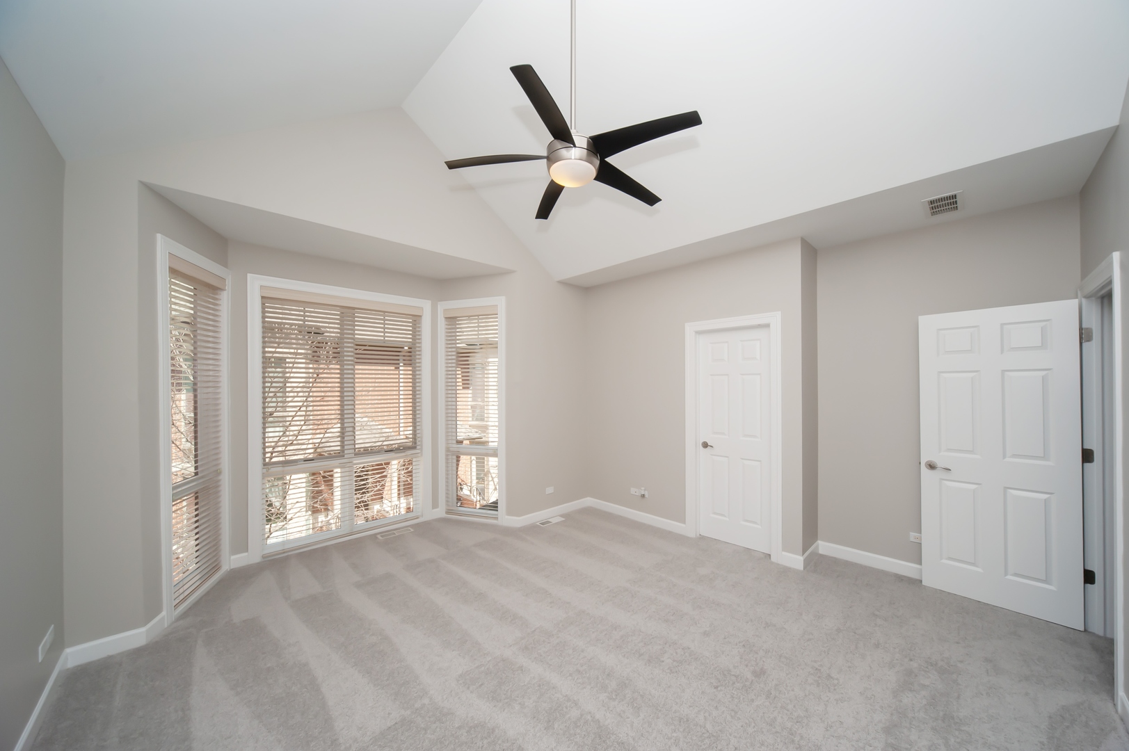 90 Legacy Lane, Wheeling, IL 60090