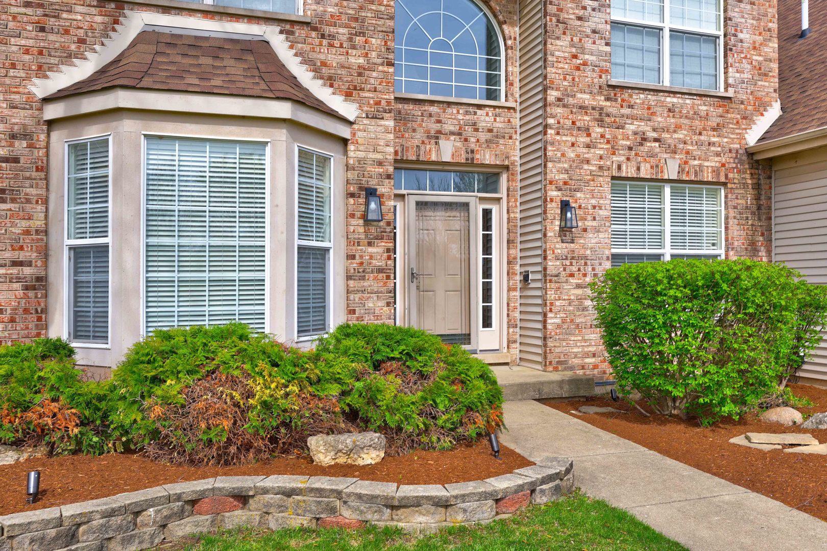 660 Saratoga Circle, Algonquin, IL 60102