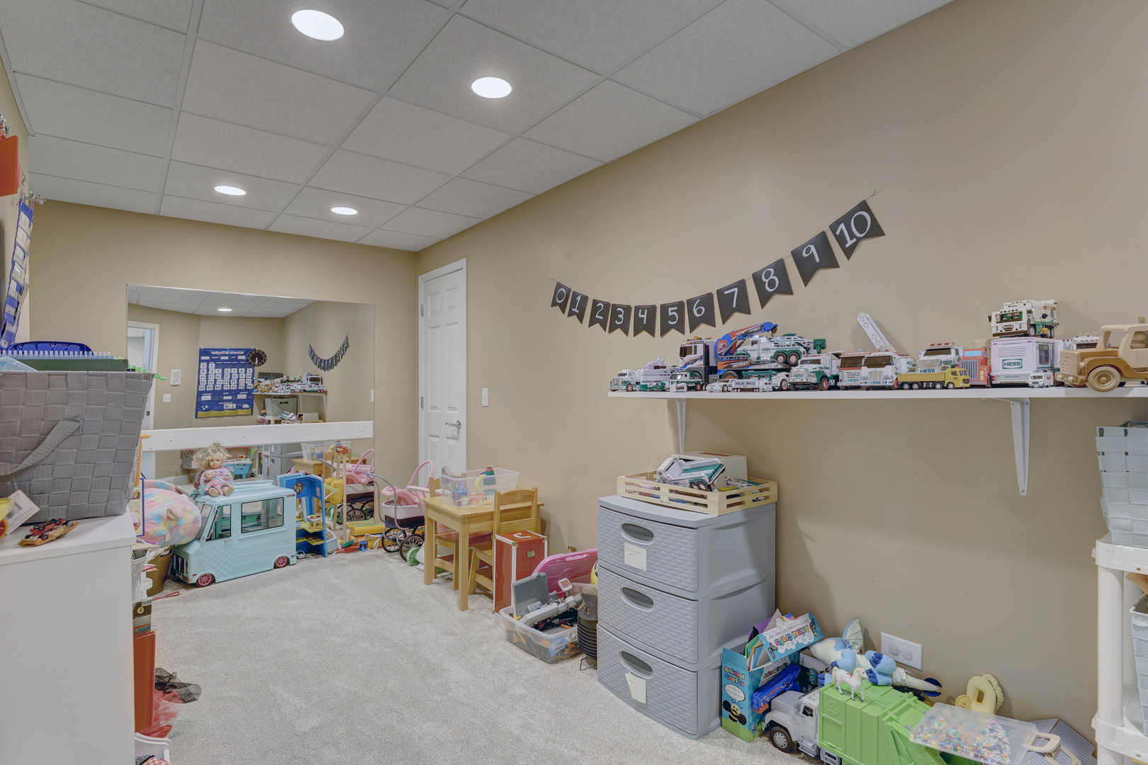 660 Saratoga Circle, Algonquin, IL 60102