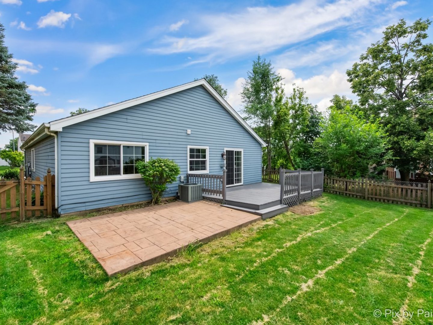 2460 Concord Drive, Woodridge, IL 60517