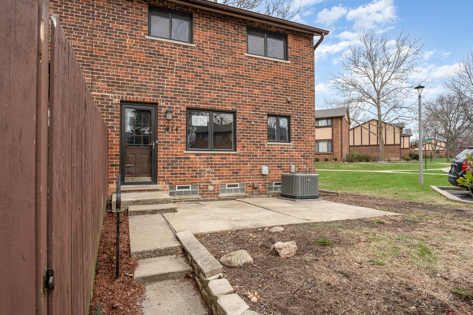18W214 Lathrop Lane, Villa Park, IL 60181