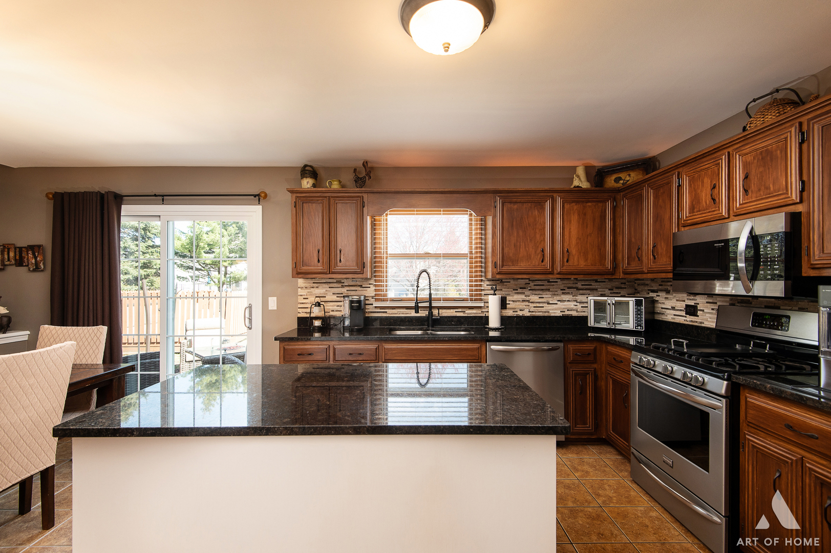 13315 Round Barn Road, Plainfield, IL 60585