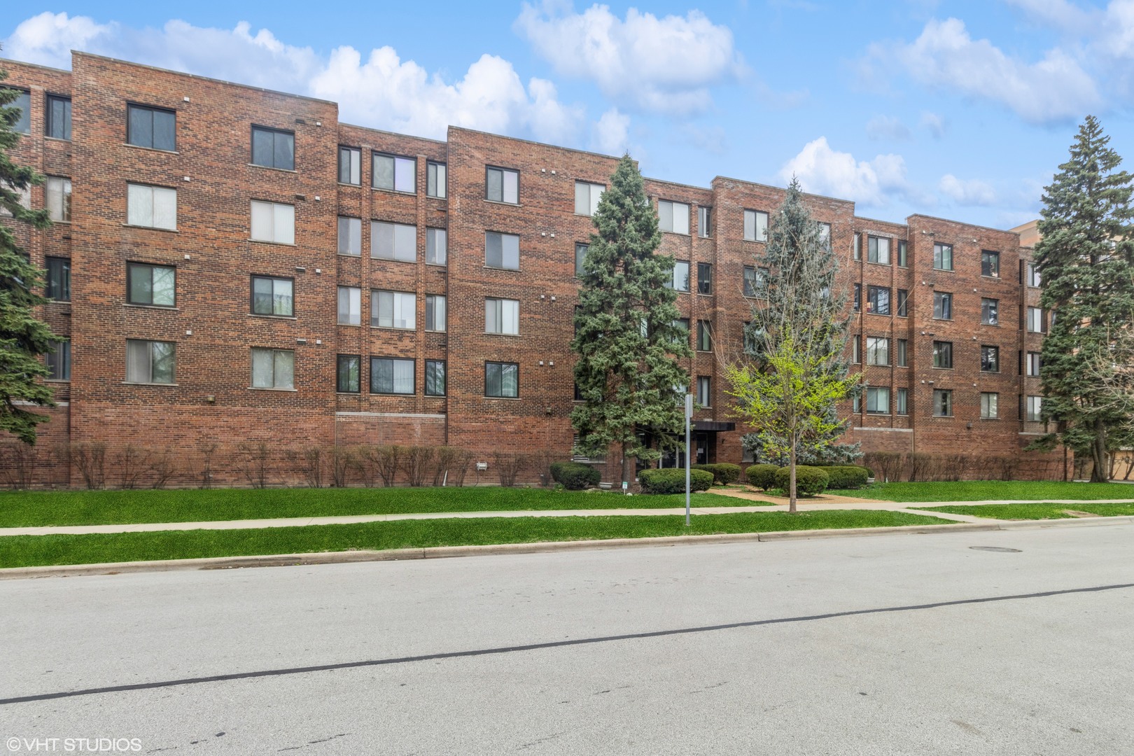 110 S Dunton Avenue #2A, Arlington Heights, IL 60005