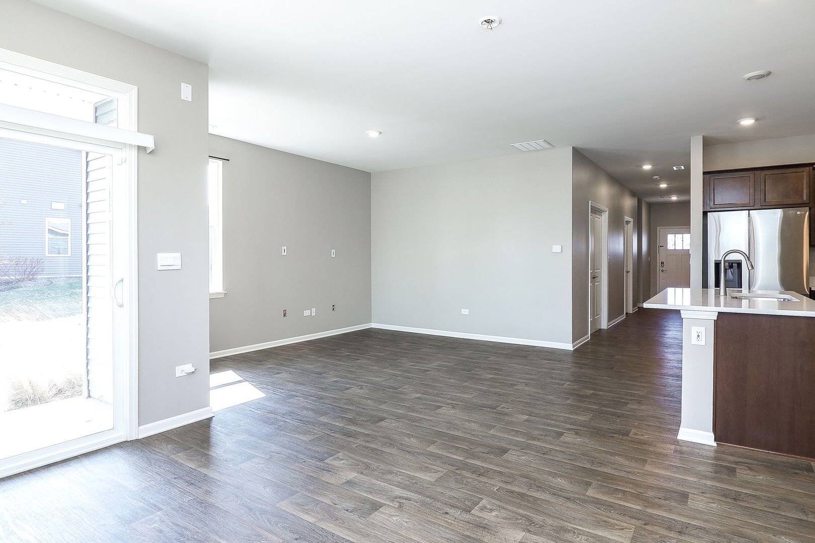 917 Fitzwilliam Way, North Aurora, IL 60542