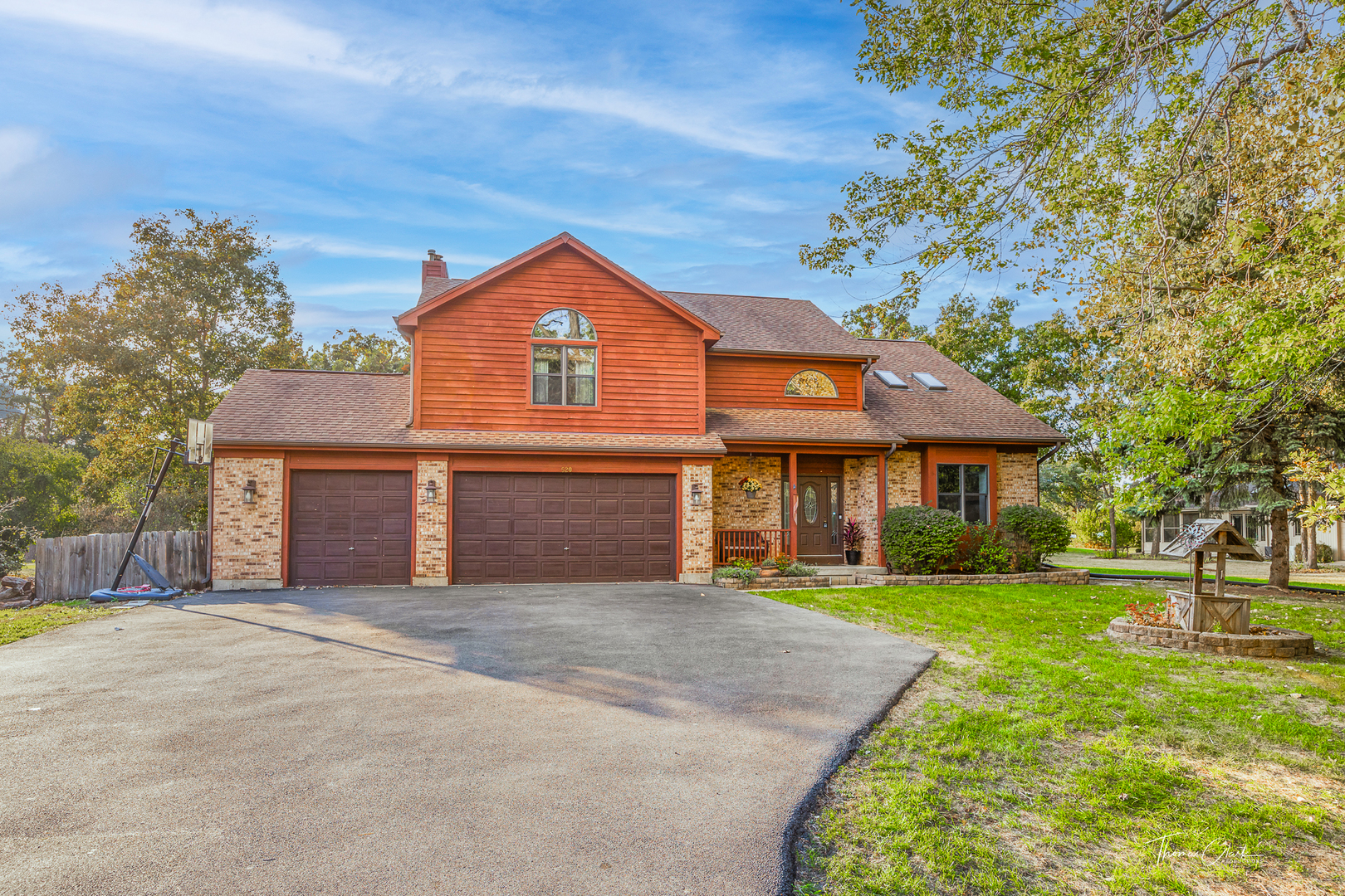 520 Apache Trail, Lake Villa, IL 60046