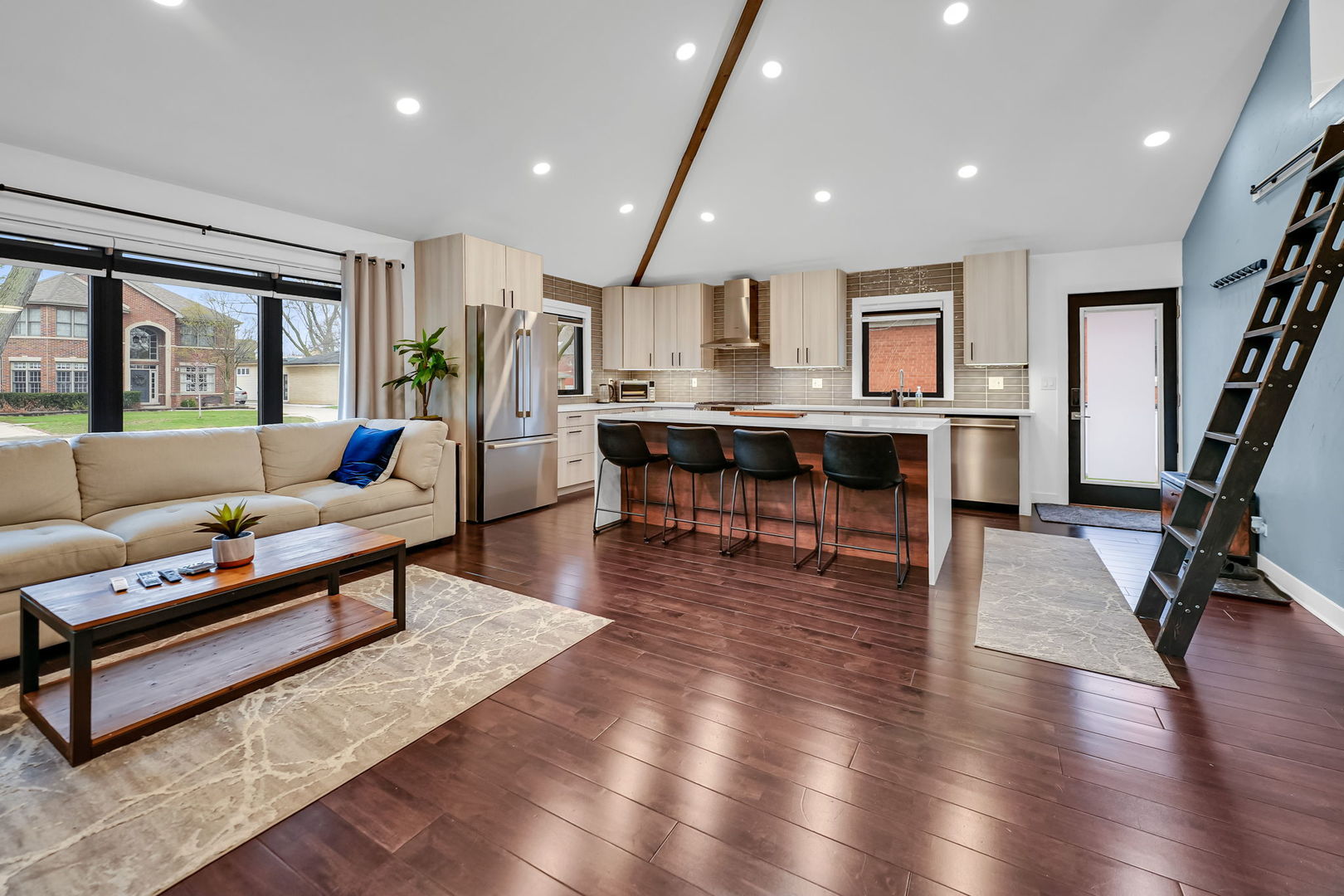 513 N BROADWAY Avenue, Park Ridge, IL 60068