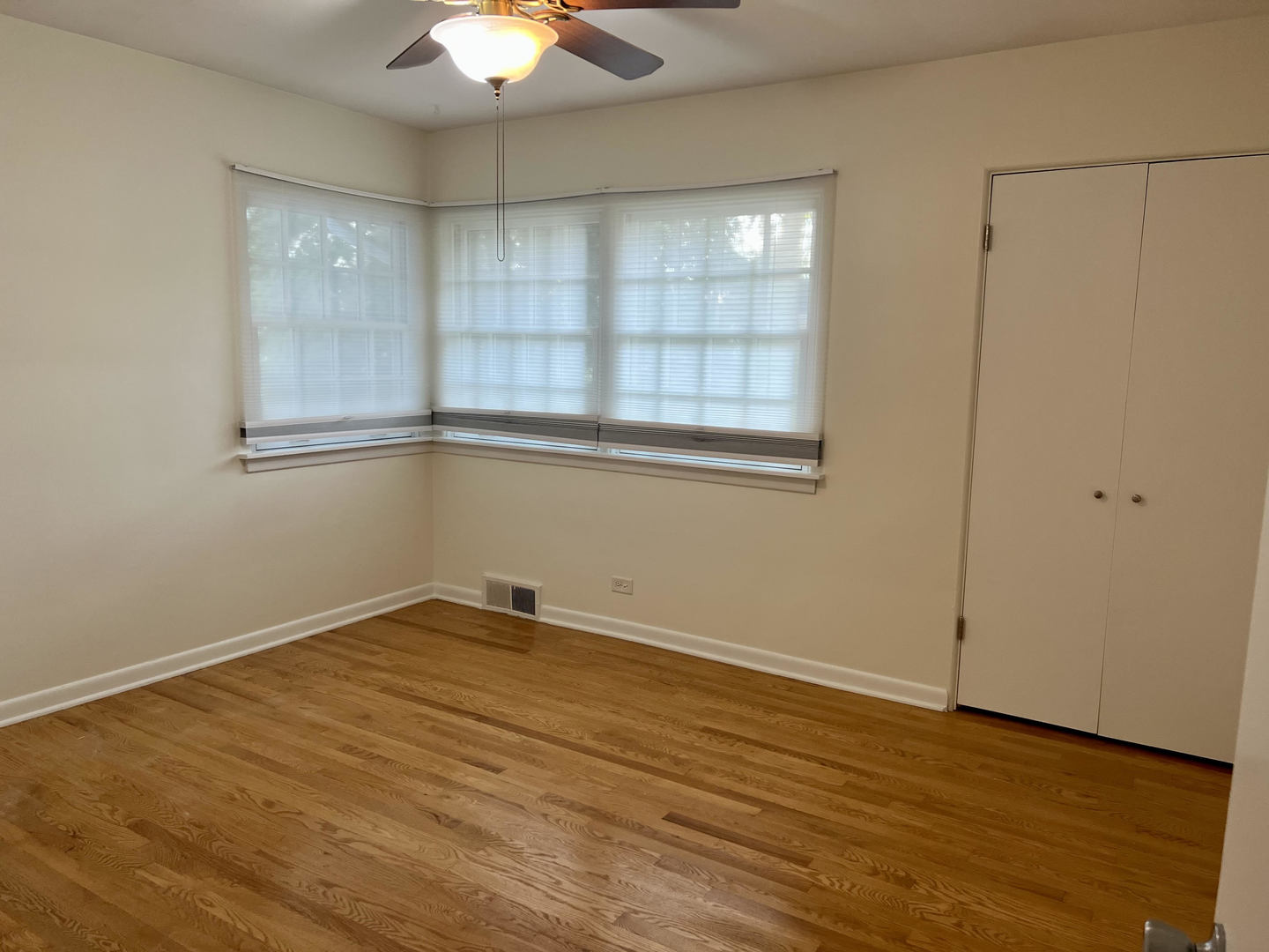 135 N Myrtle Avenue, Elmhurst, IL 60126
