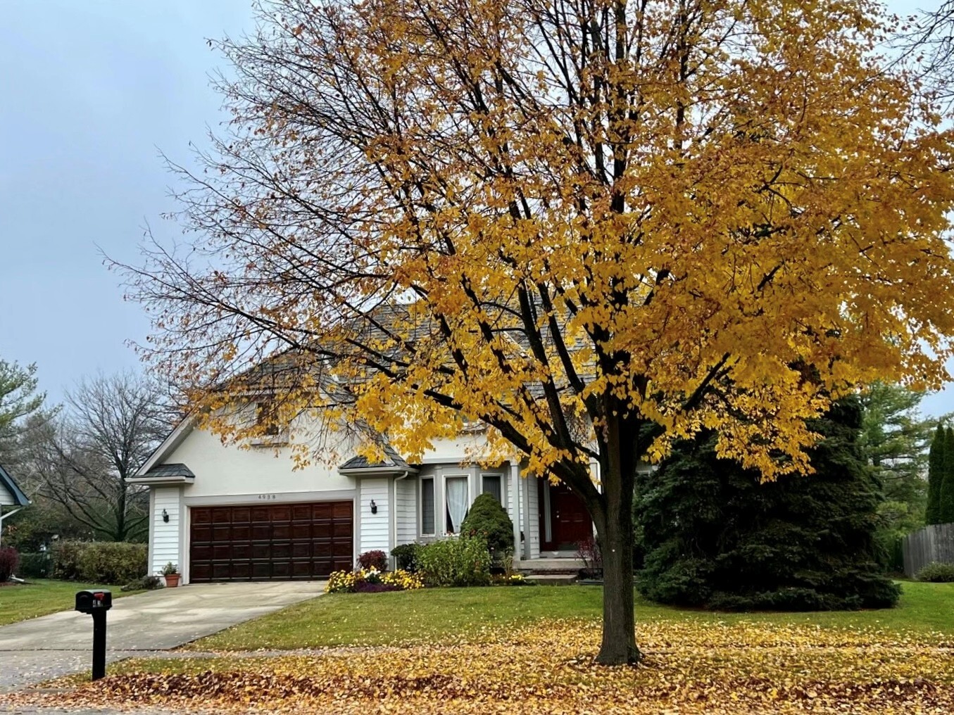 4938 Boulders Drive, Gurnee, IL 60031