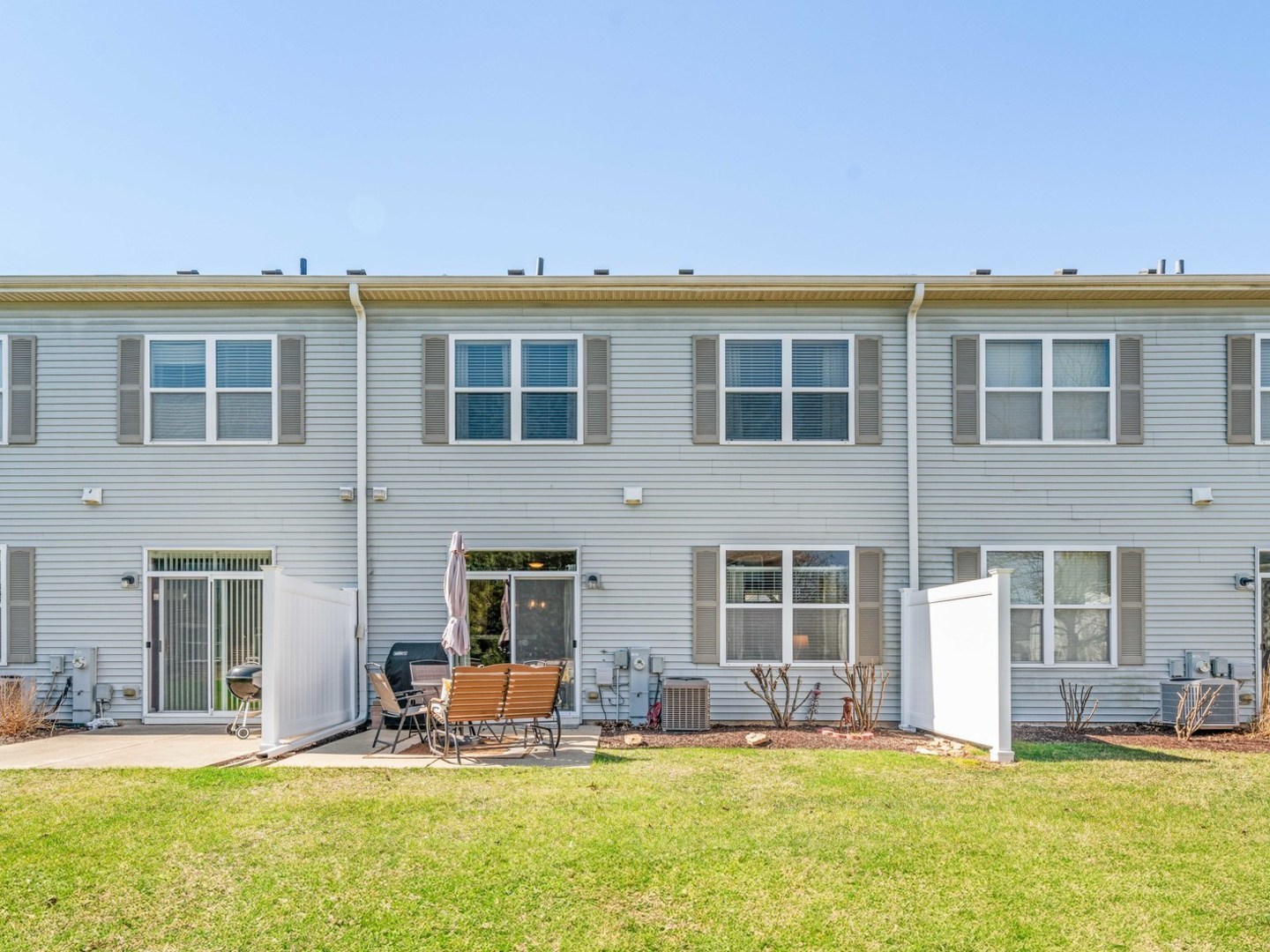 506 Silver Charm Drive, Oswego, IL 60543