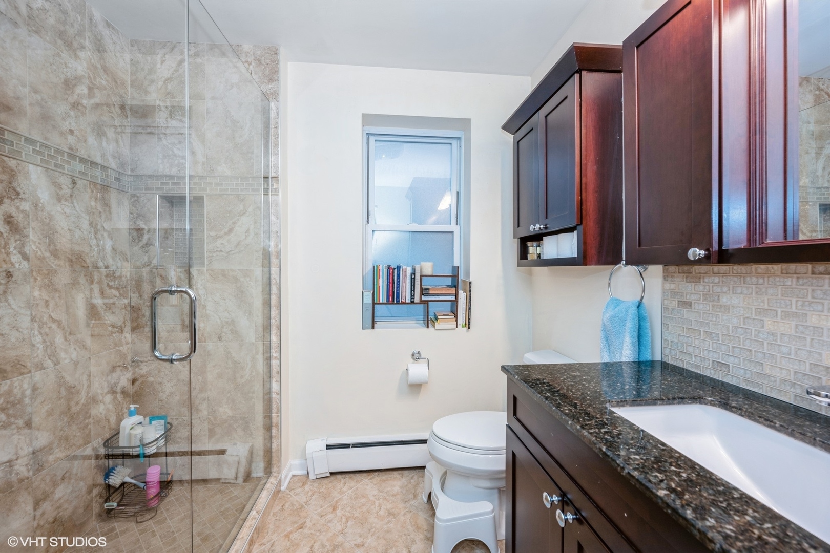 5111 W ROSCOE Street, Chicago, IL 60641
