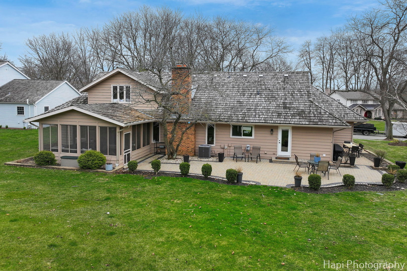 623 Innsbruck Court, Libertyville, IL 60048
