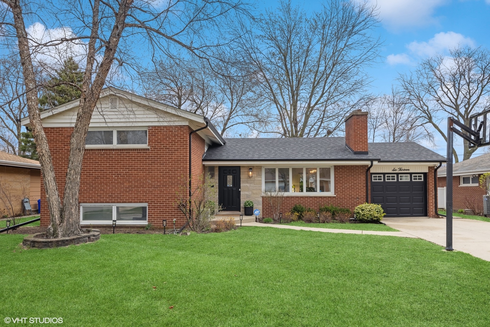 613 S William Street, Mount Prospect, IL 60056