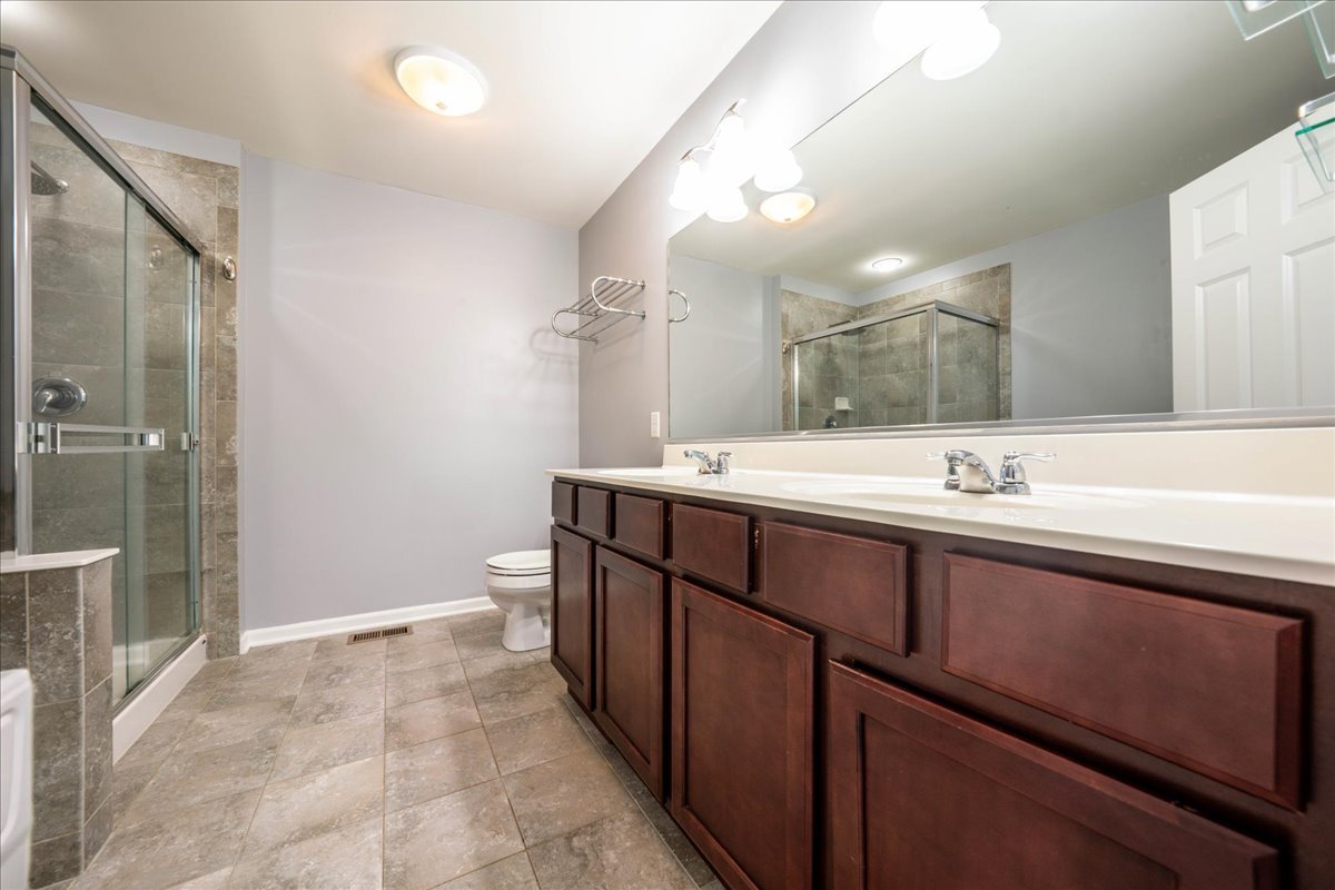 6N365 Whitmore Circle #A, St. Charles, IL 60174