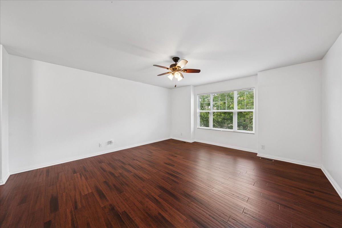 6N365 Whitmore Circle #A, St. Charles, IL 60174