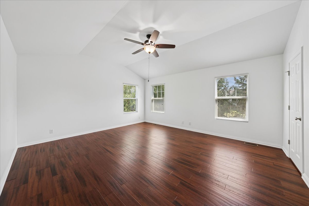 6N365 Whitmore Circle #A, St. Charles, IL 60174