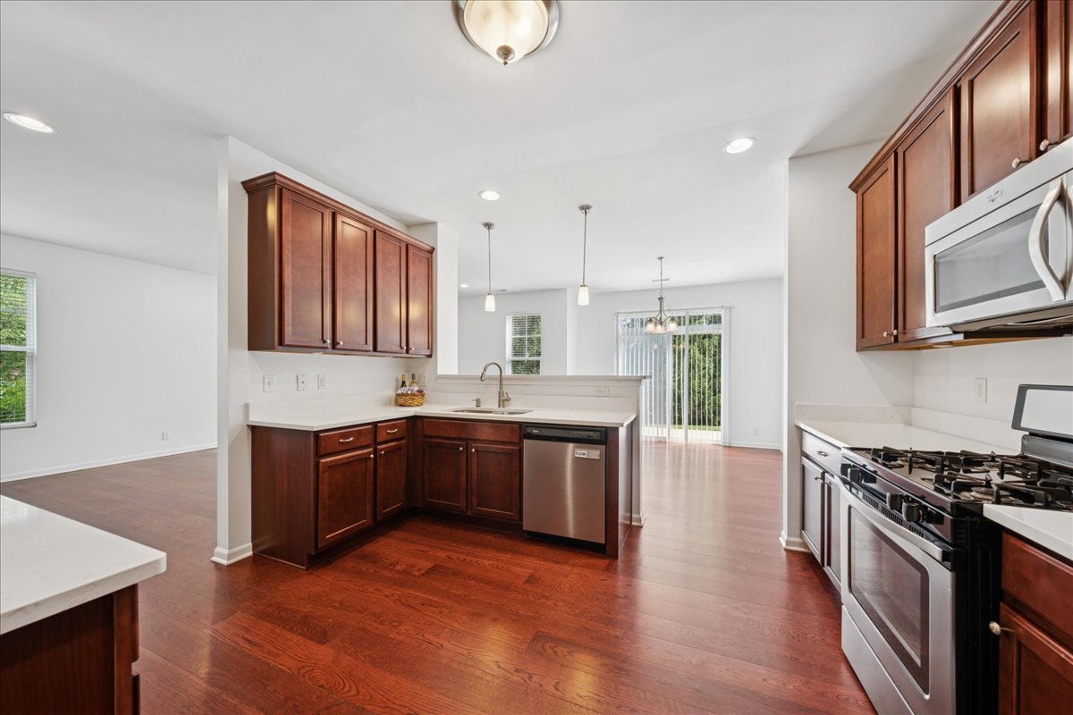 6N365 Whitmore Circle #A, St. Charles, IL 60174
