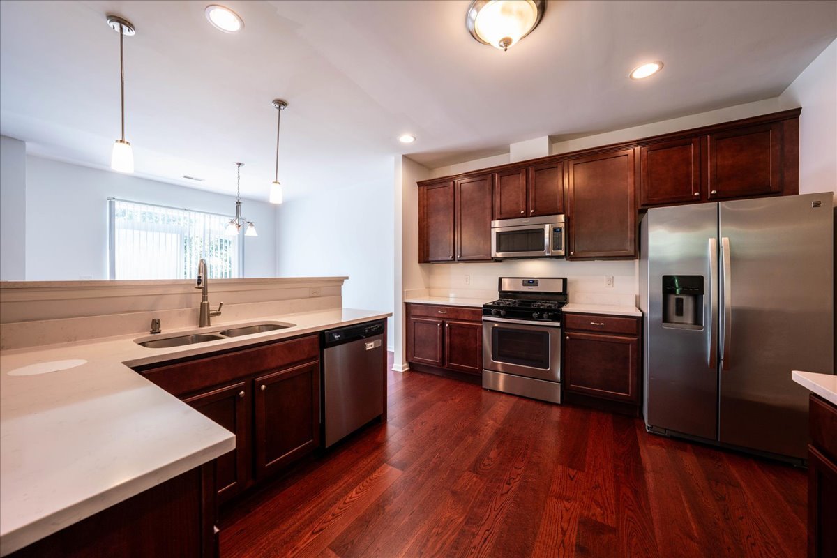 6N365 Whitmore Circle #A, St. Charles, IL 60174