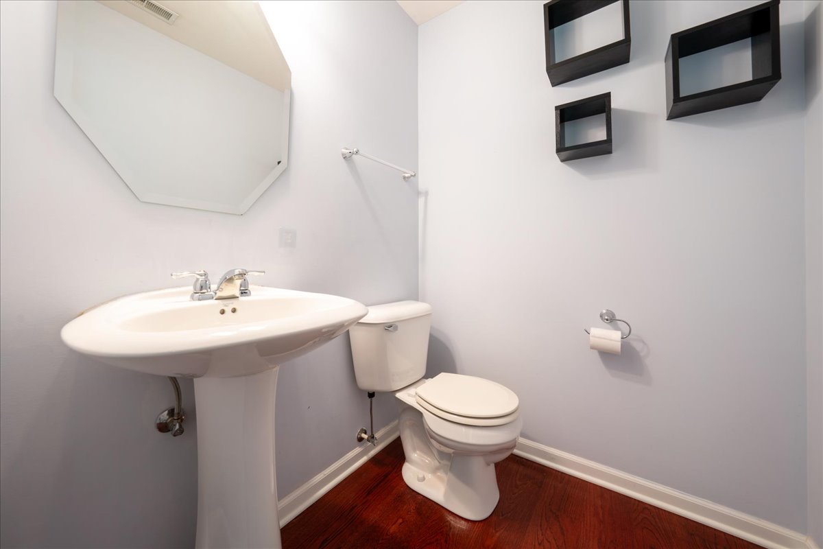 6N365 Whitmore Circle #A, St. Charles, IL 60174