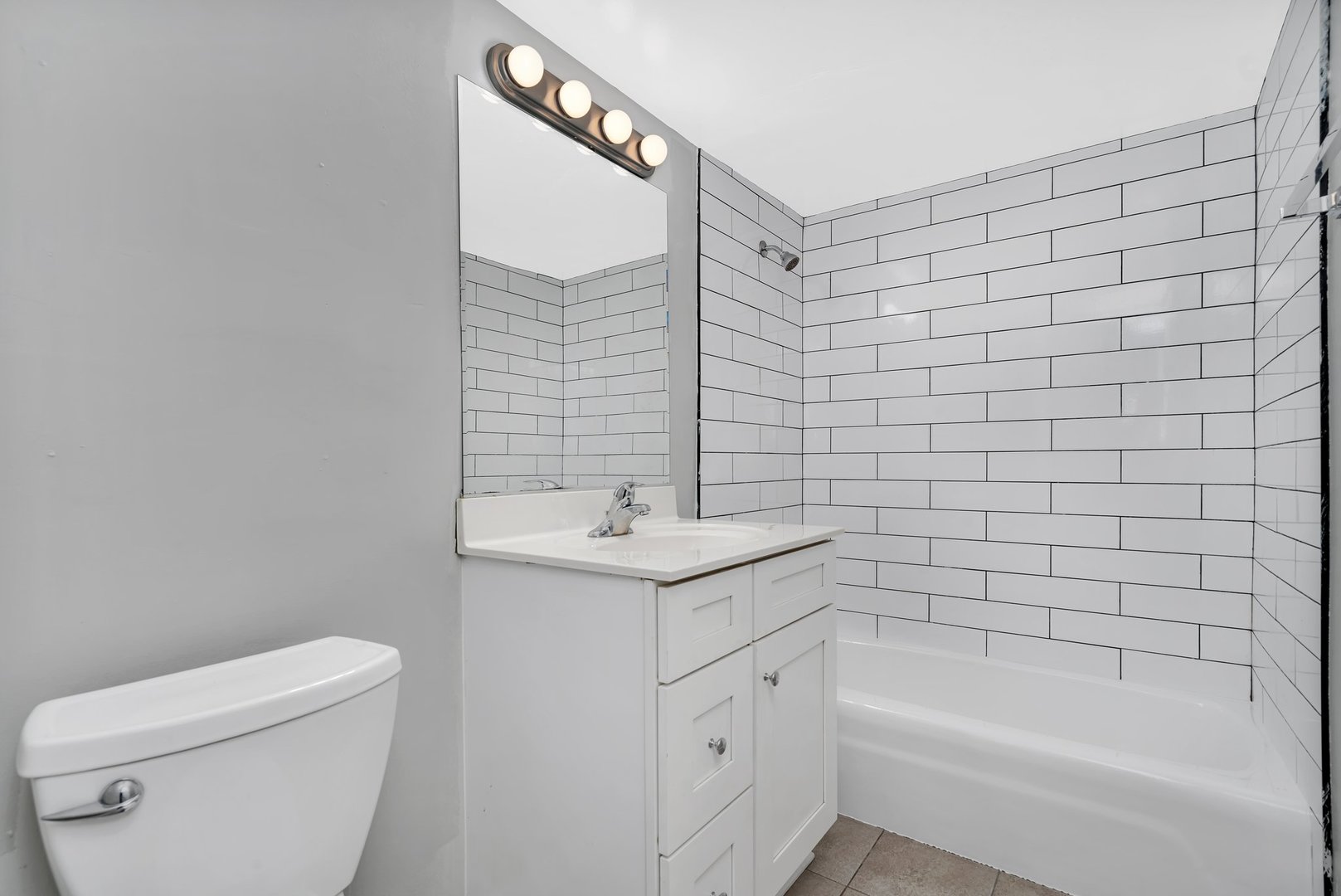 329 W Kimbell Avenue #04, Elmhurst, IL 60126