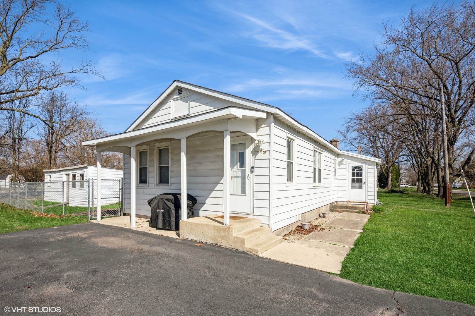 1100 175th Street, East Hazel Crest, IL 60429