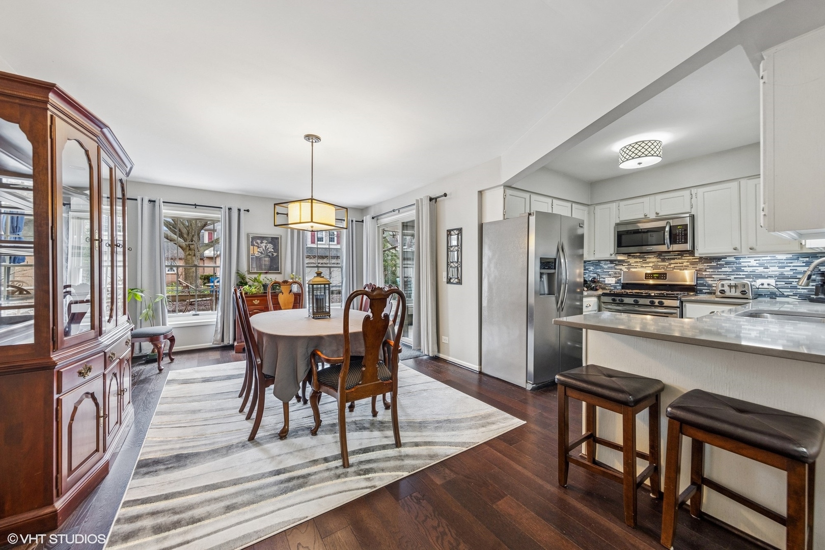 262 W EGGLESTON Avenue #C, Elmhurst, IL 60126