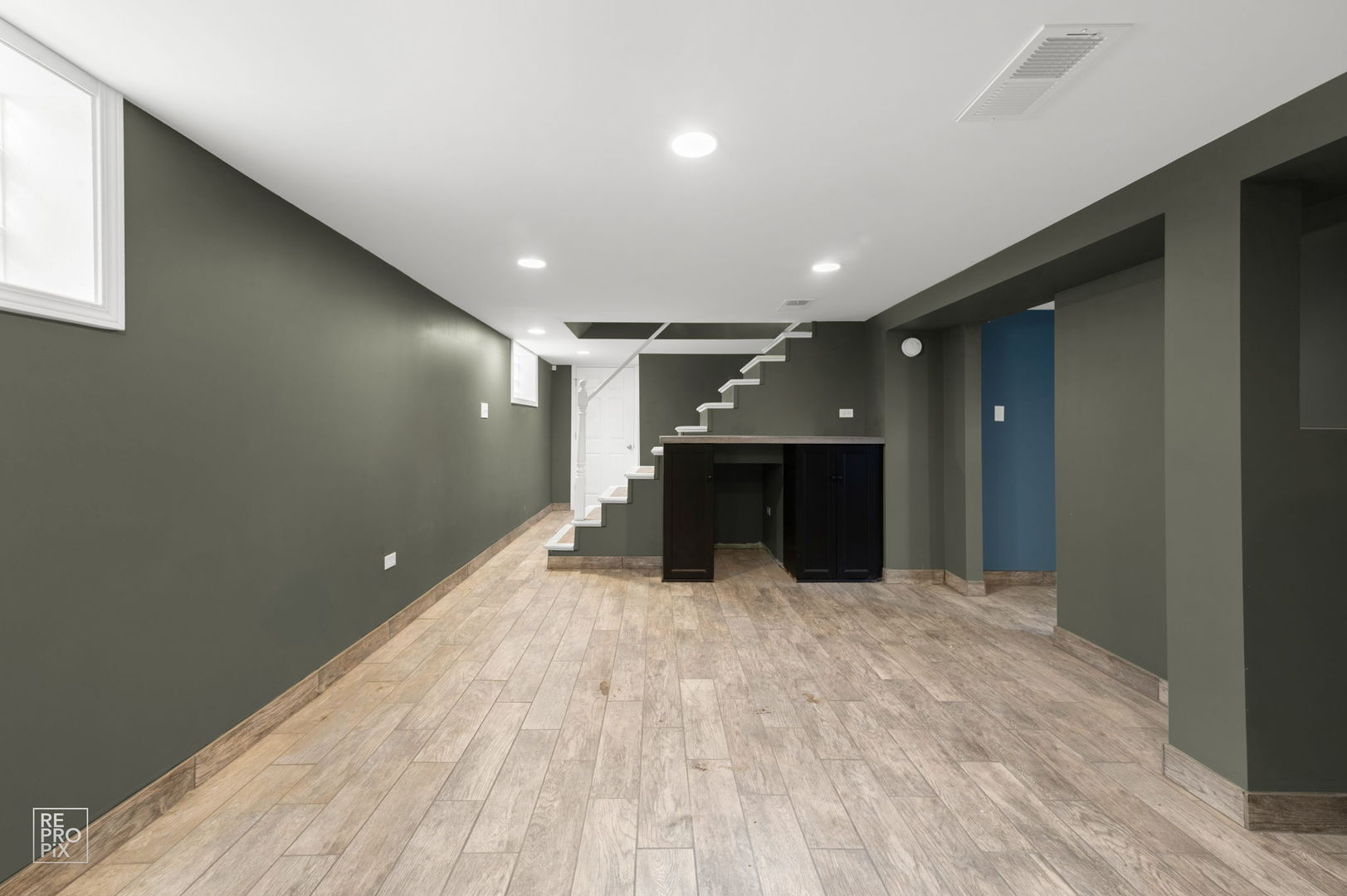 10605 S Troy Street, Chicago, IL 60655