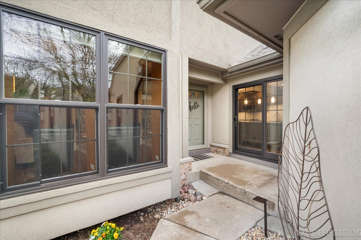 1237 Hobson Oaks Drive, Naperville, IL 60540