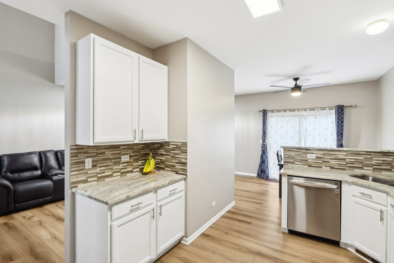 458 Jamestown Court #458, Aurora, IL 60502