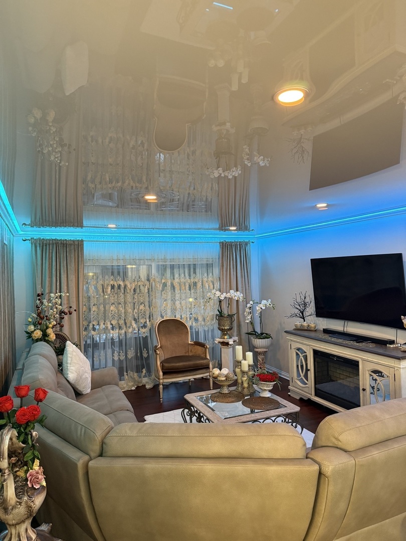 11A Kingery Quarter #202, Willowbrook, IL 60527