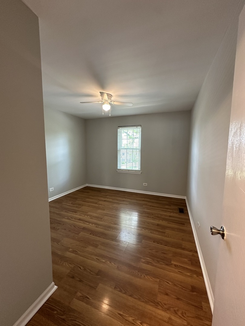 122 W 67th Street, Westmont, IL 60559