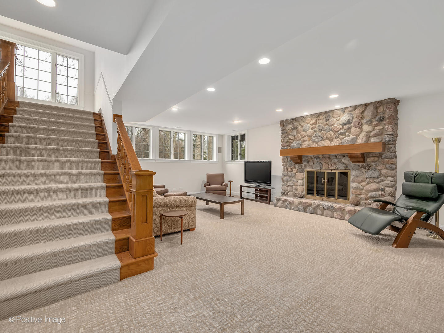 8 Longwood Drive, Burr Ridge, IL 60527