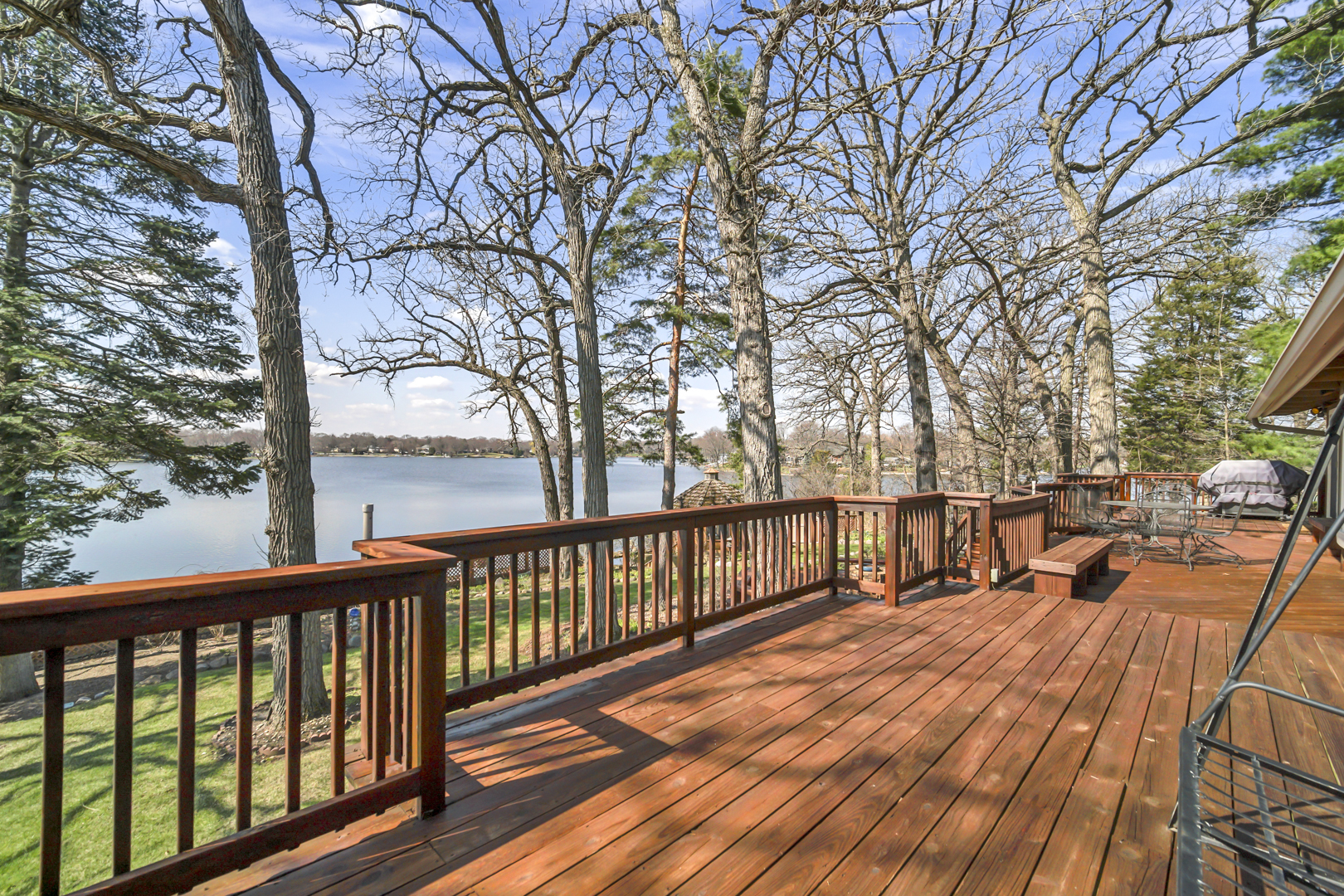 245 Banbury Road, Mundelein, IL 60060