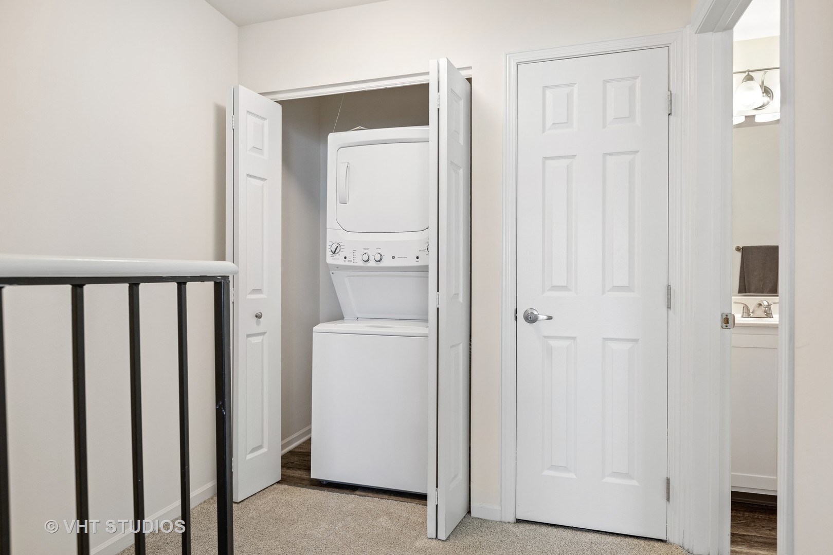 238 Brahms Circle #238, Wheaton, IL 60189