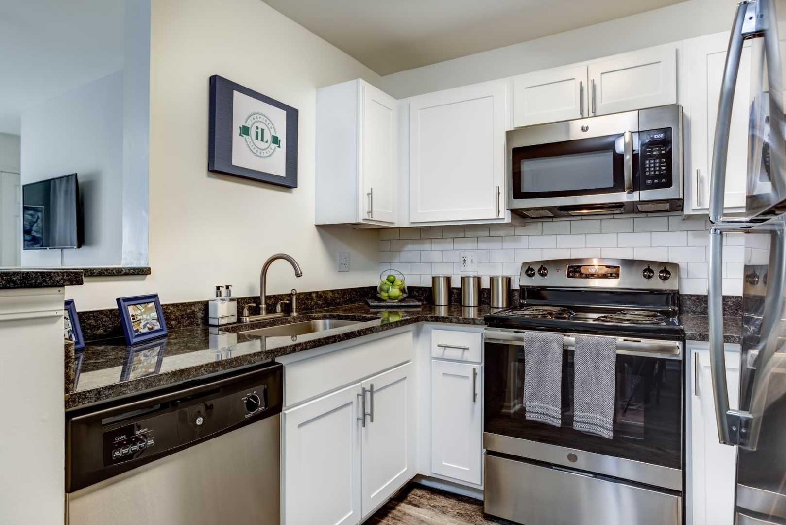 238 Brahms Circle #238, Wheaton, IL 60189