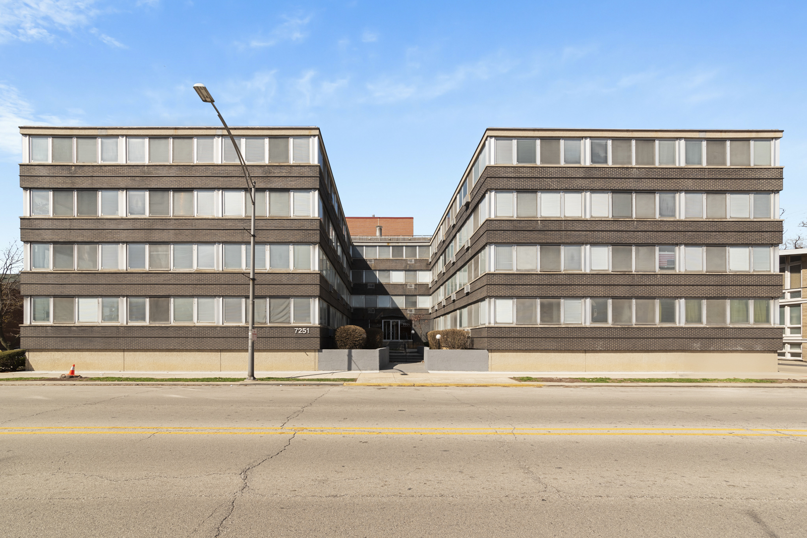 7251 Randolph Street #D9, Forest Park, IL 60130
