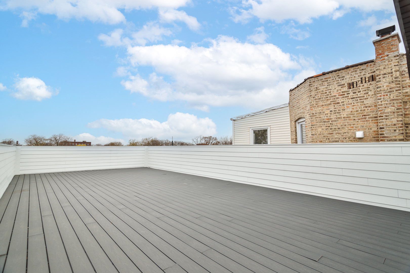 1832 N Kimball Avenue, Chicago, IL 60647