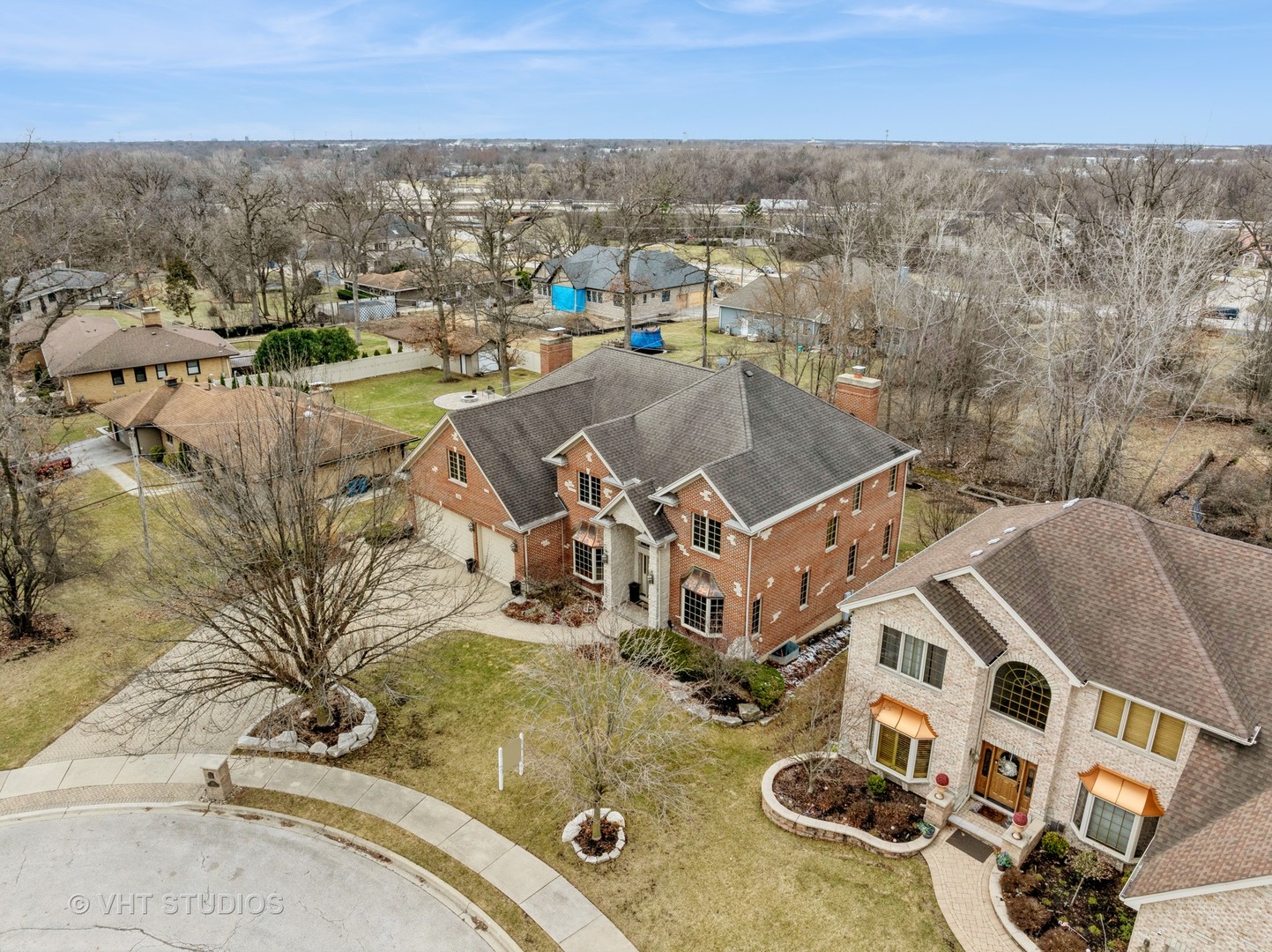 260 N Forest Drive, Addison, IL 60101