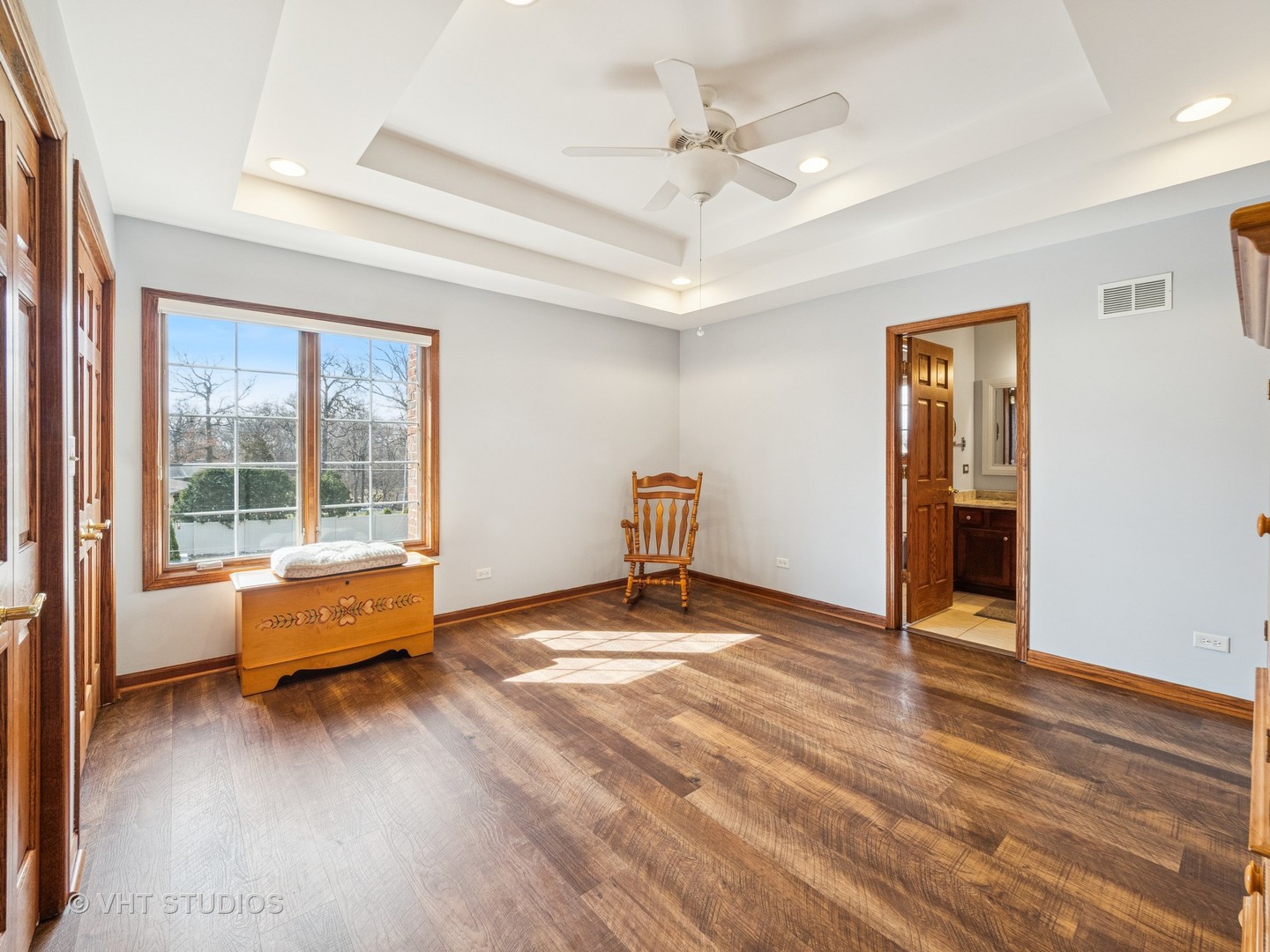 260 N Forest Drive, Addison, IL 60101