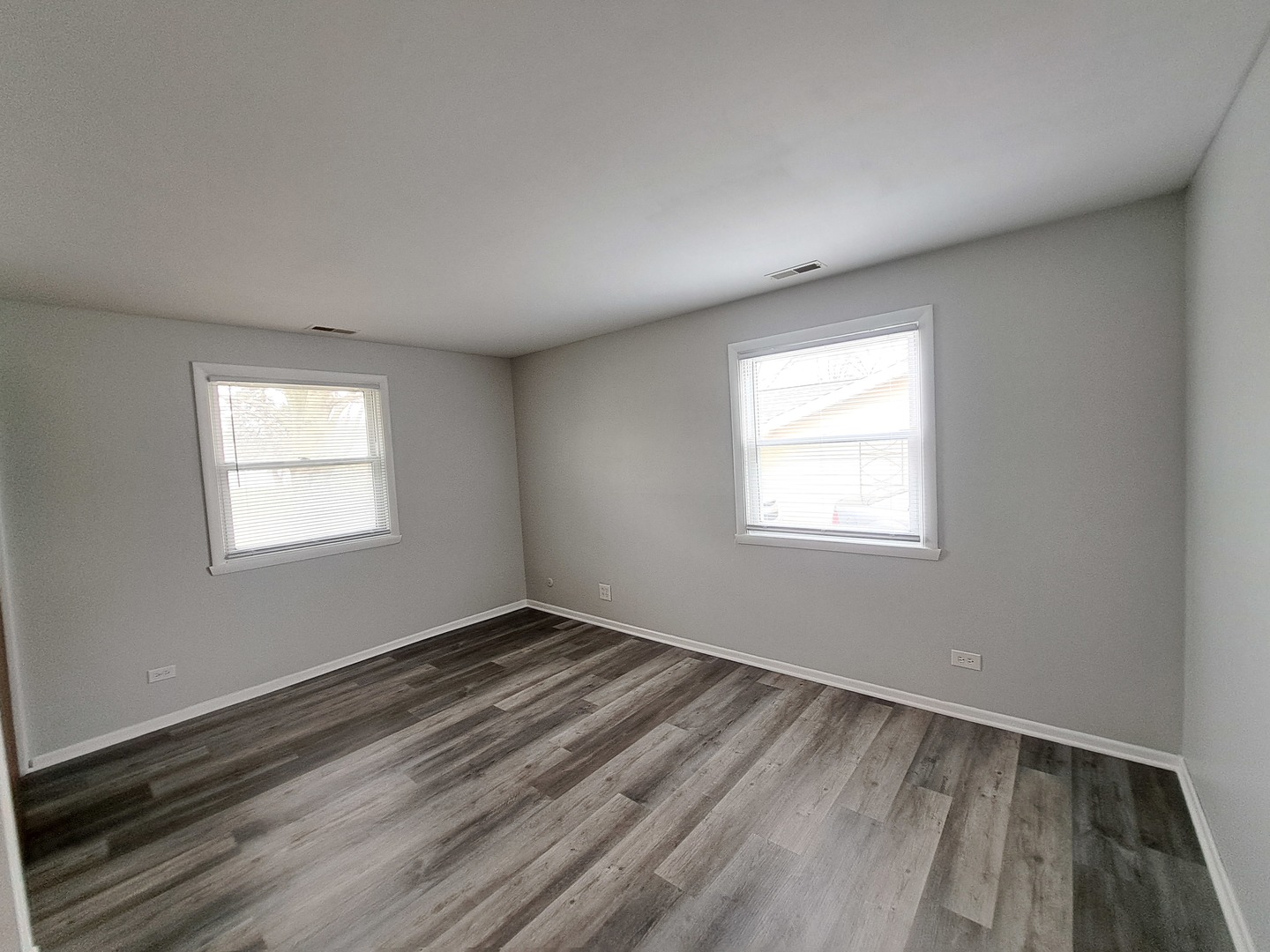 1736 W Weathersfield Way, Schaumburg, IL 60193