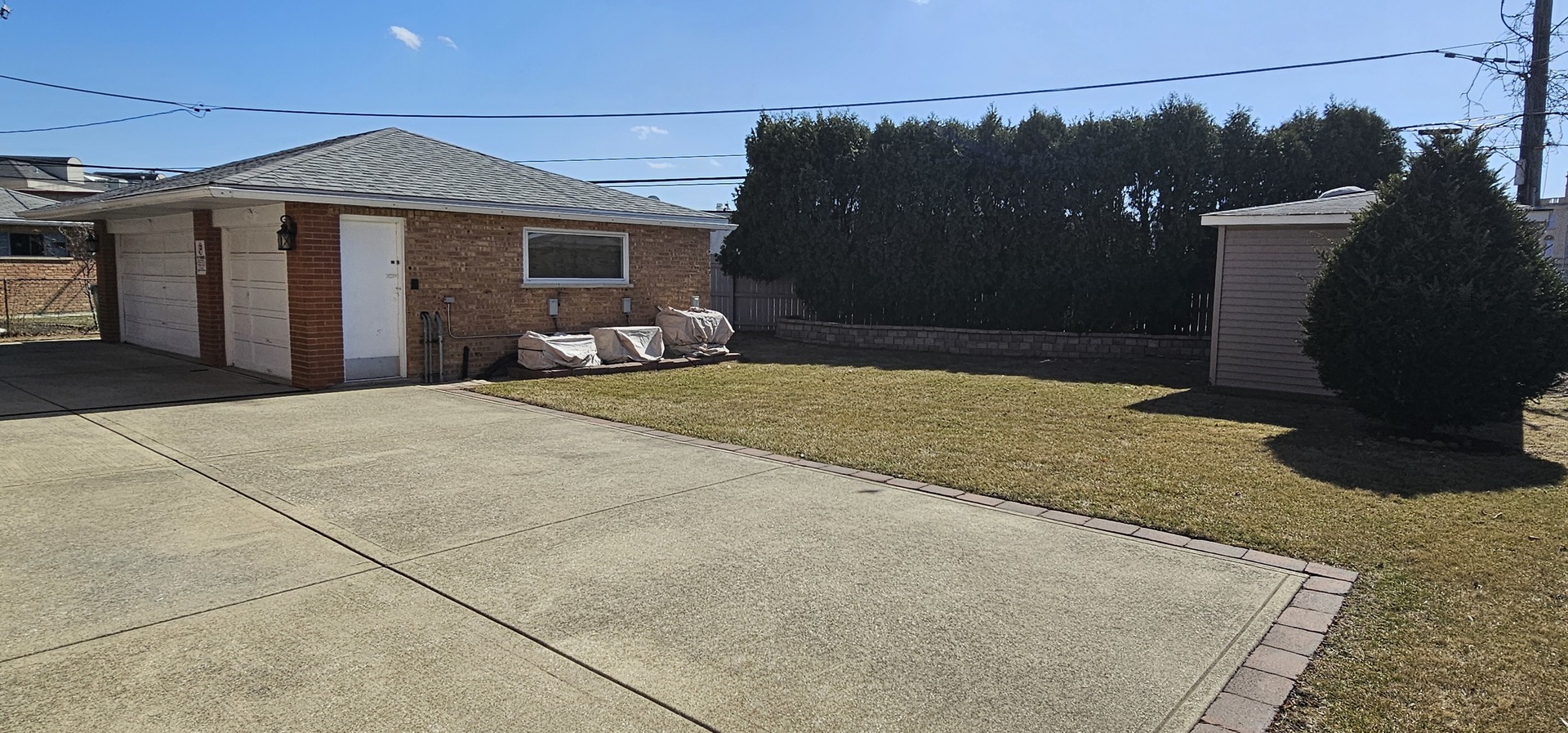 8063 W Churchill Avenue, Niles, IL 60714