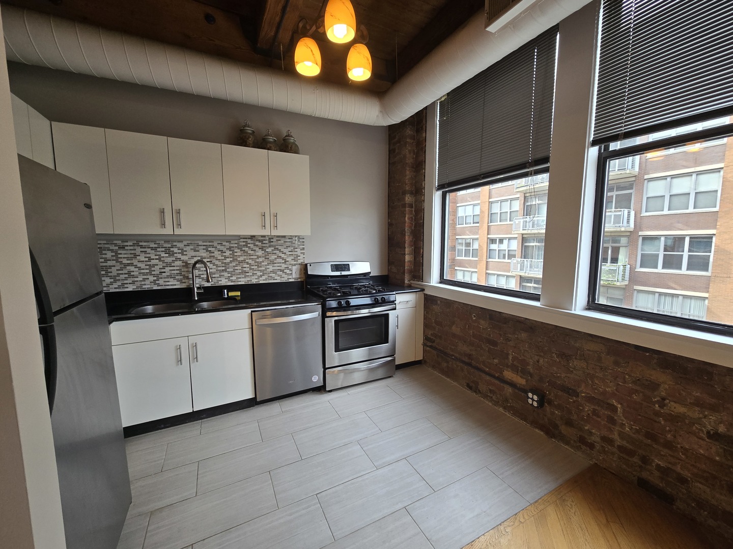 913 W Van Buren Street #5E, Chicago, IL 60607