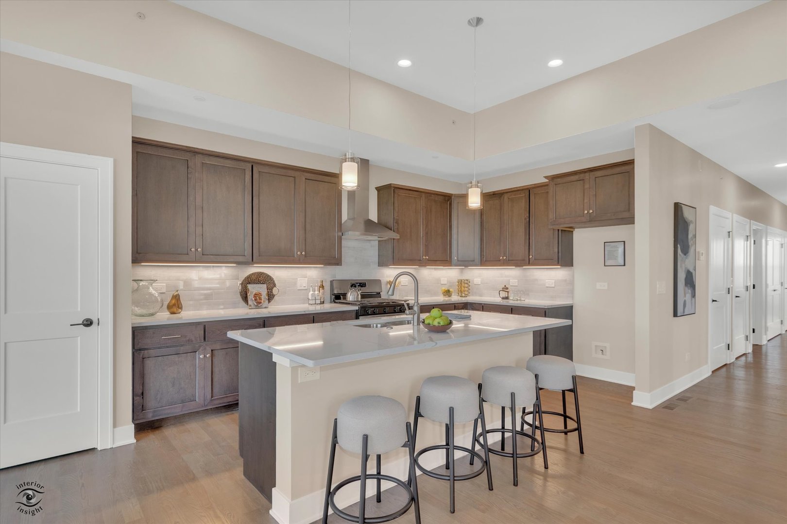 8026 Bradley Drive, Tinley Park, IL 60487