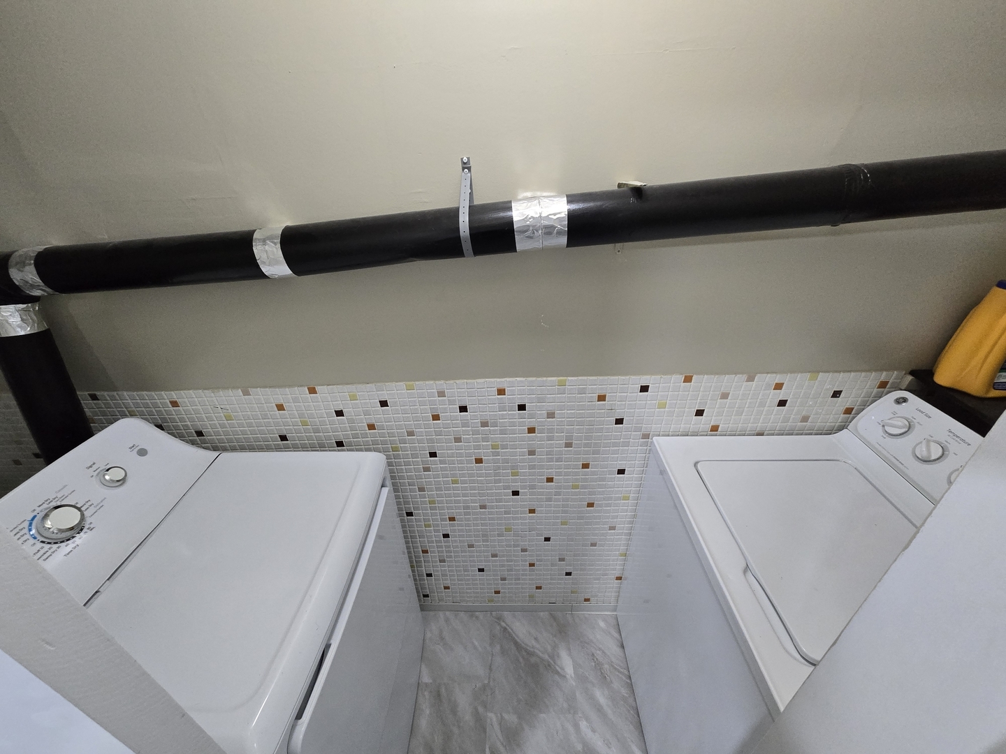 1530 Charles Drive, Glendale Heights, IL 60139