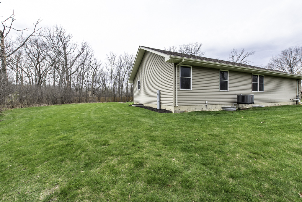 2215 14th Street, Winthrop Harbor, IL 60096